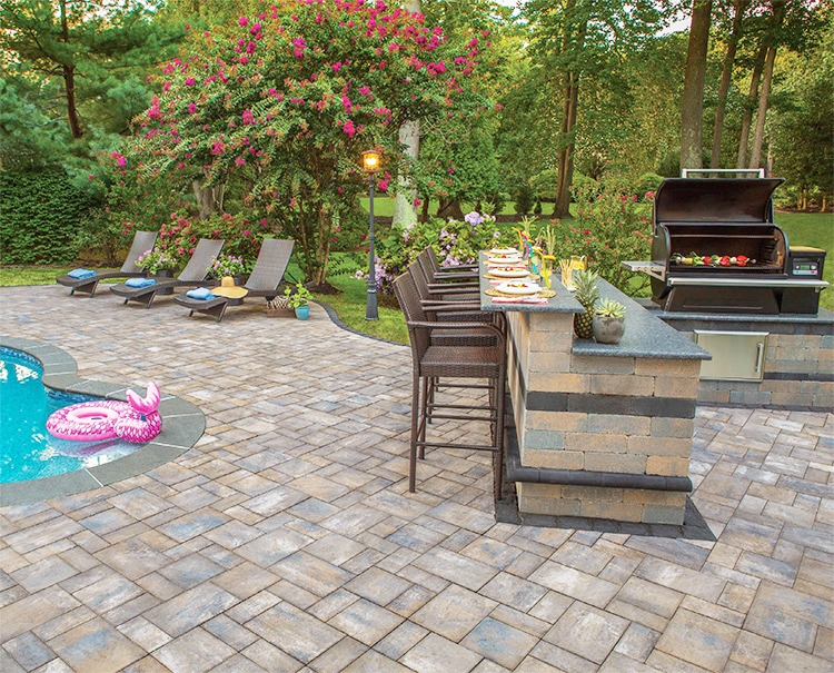 cambridge pavers outdoor kitchen